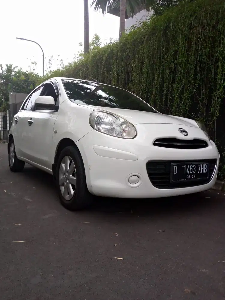 Nissan march 1.2 L matic 2012