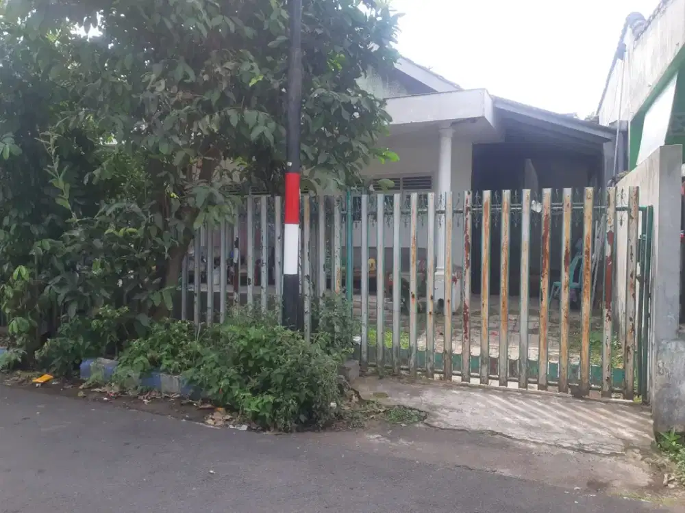 Dijual Rumah di sanan blimbing 7 Kamar – LT 241 m², SHM