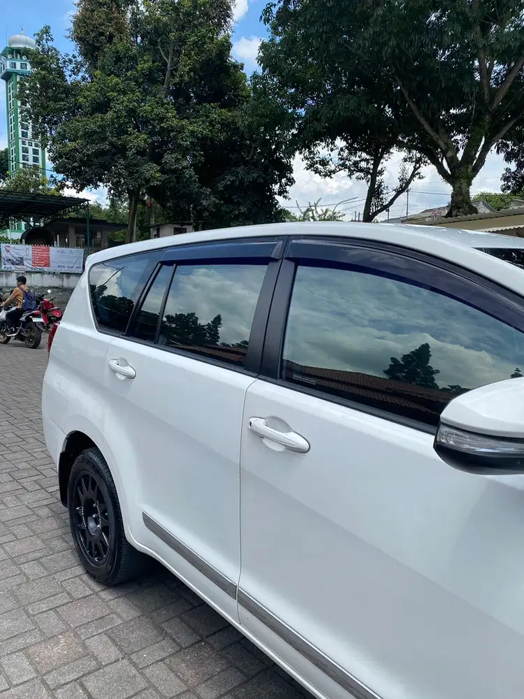 Toyota Kijang Innova 2016 Bensin