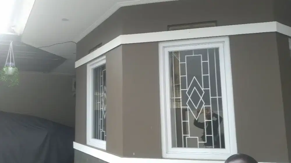 Fhinising anèka bangunan