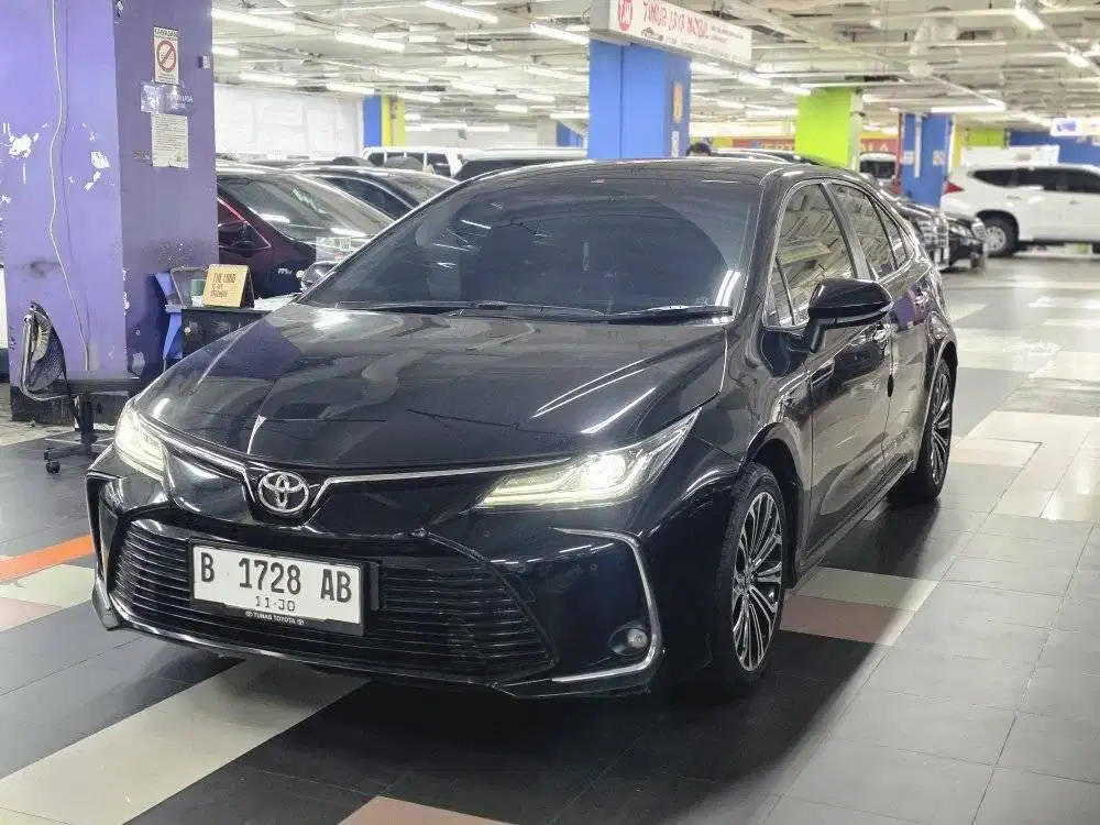 Toyota Altis 1.8 V 2020 hitam
