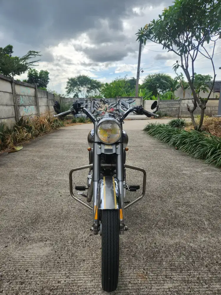 Royal Enfield Classic 500 2016