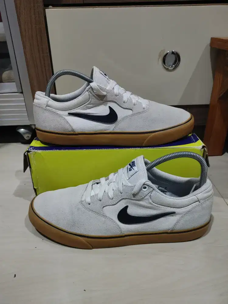 Sepatu Nike SB skateboard chron 2 preloved size 44