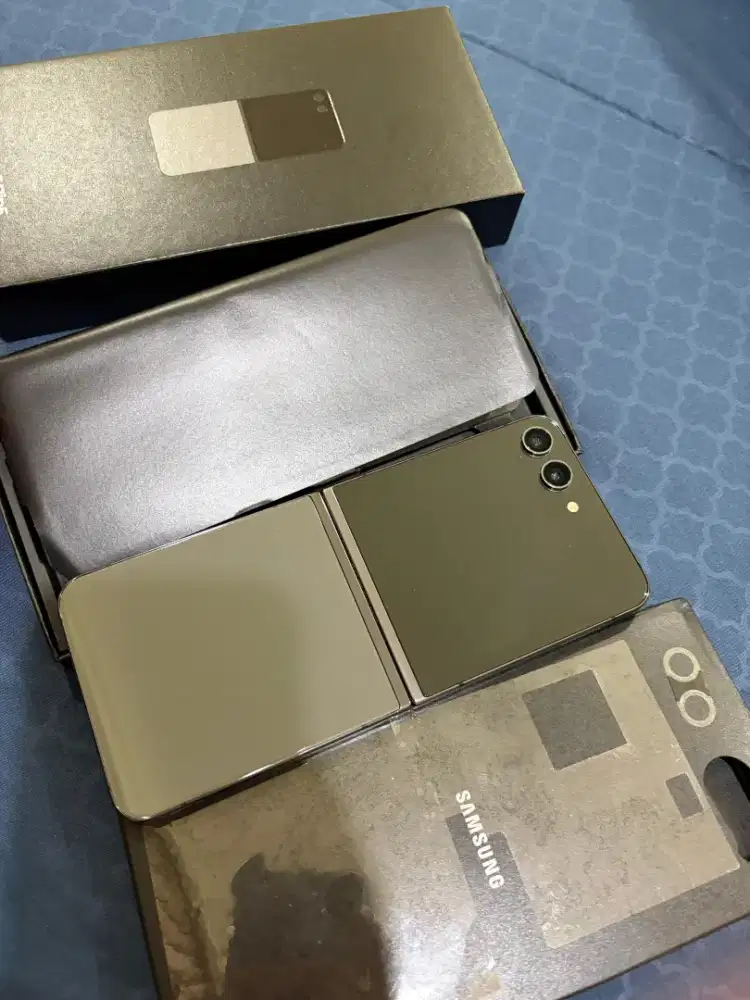 Samsung z flip 5 8/512 Gb