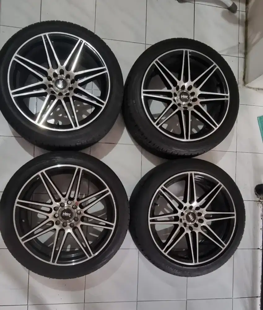 Velg Mobil Merk HSR R17+Ban