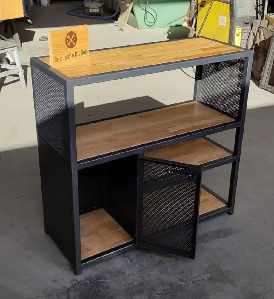 Rak penyimpanan serbaguna