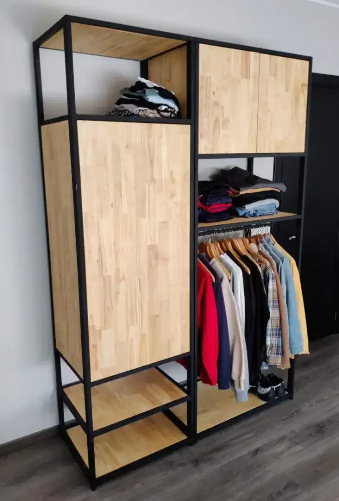 Lemari pakaian modern minimalis