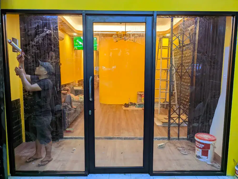 Pintu partisi kaca Aluminium
