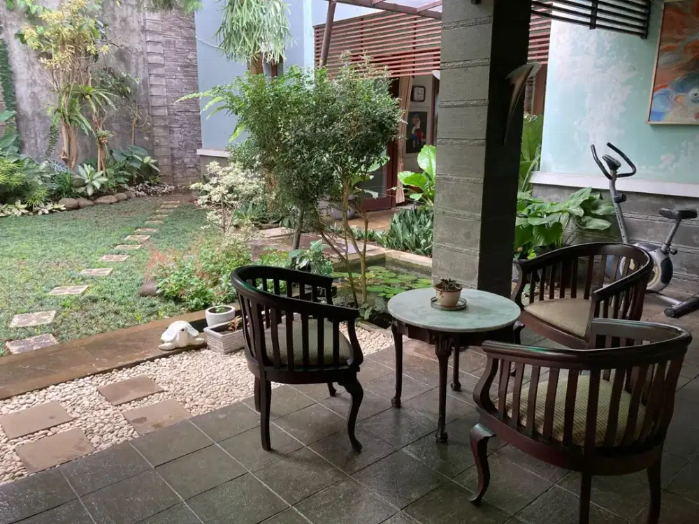 Dijual Cepat Rumah Terawat 2 Lantai di Pondok Hijau Bandung