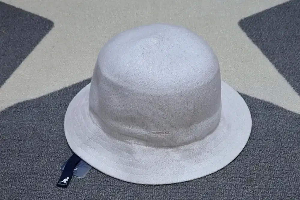 Topi kangol bambool arnold original second bekas unik