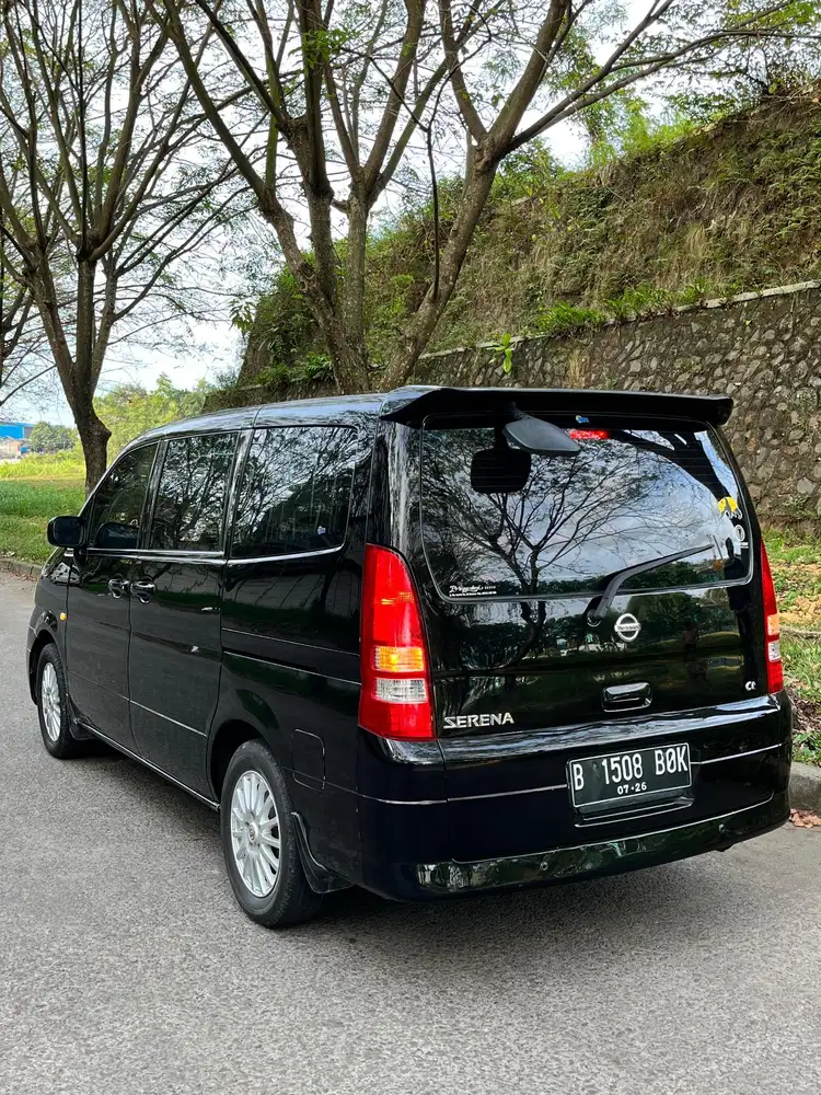 Nissan Serena 2011 Bensin