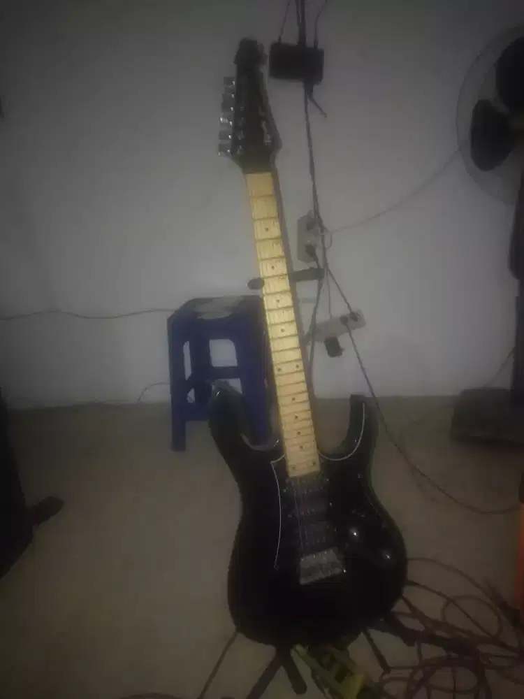 Gitar elektrik custom