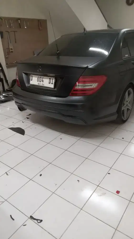 Cutting stiker mobil