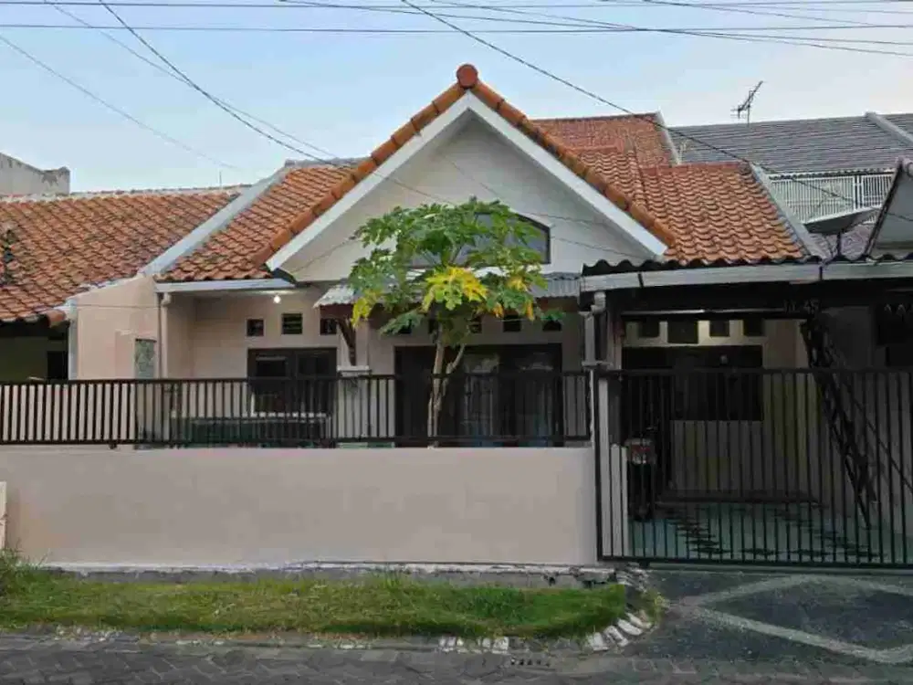 Dijual Rumah Siap Huni Bagus di Babatan Pratama Wiyung Surabaya