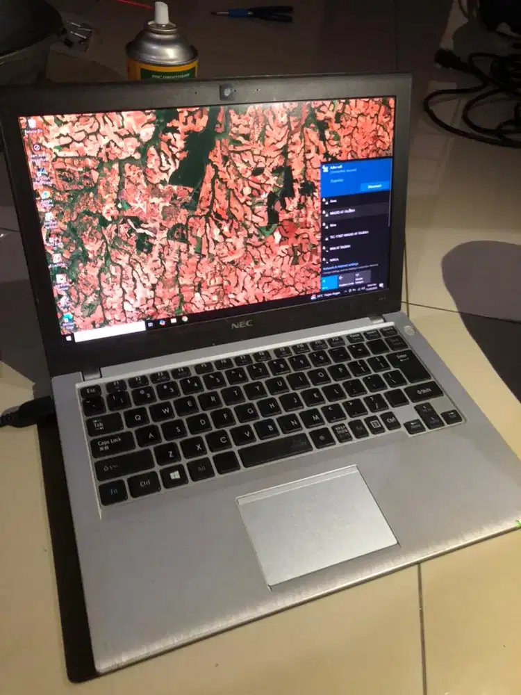 Laptop nec i3 gen 6 ram 4gb SSD 128gb