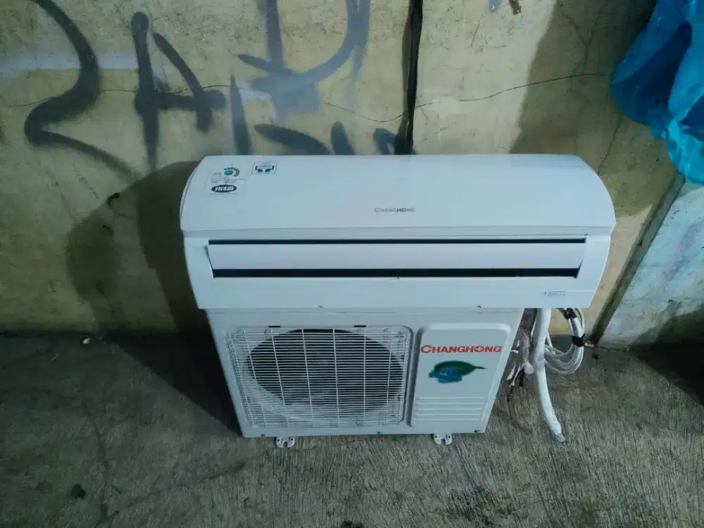Jual AC secon merek Changhong 1/2pk AC dingin mantap