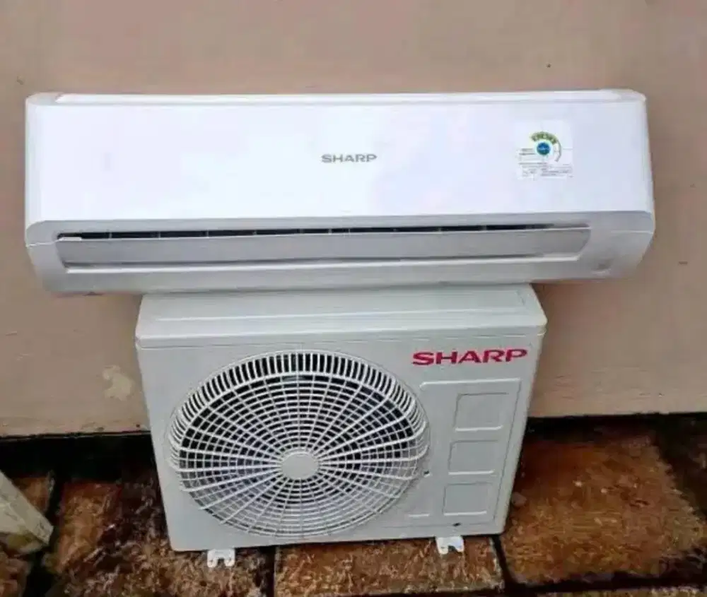 Jual AC secon  merek Sharp 1/2pk AC dingin mantap