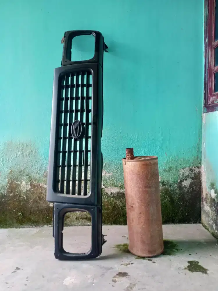 Onderdil bekas knalpot dan grill