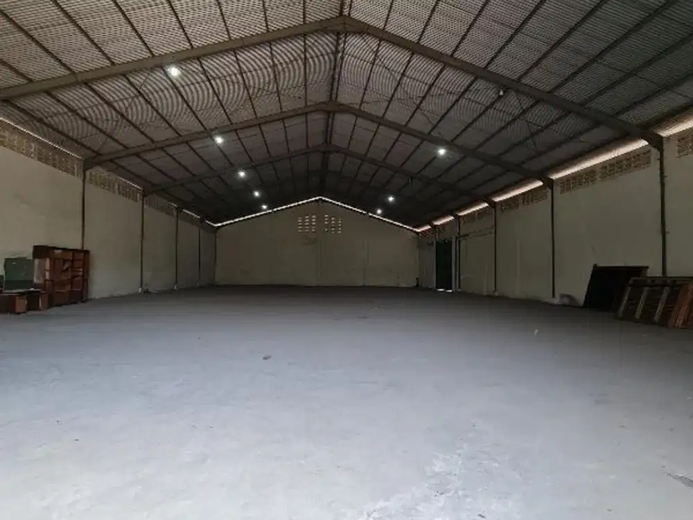 disewakan gudang natropolis 46,Lantai Cor, siap pakai