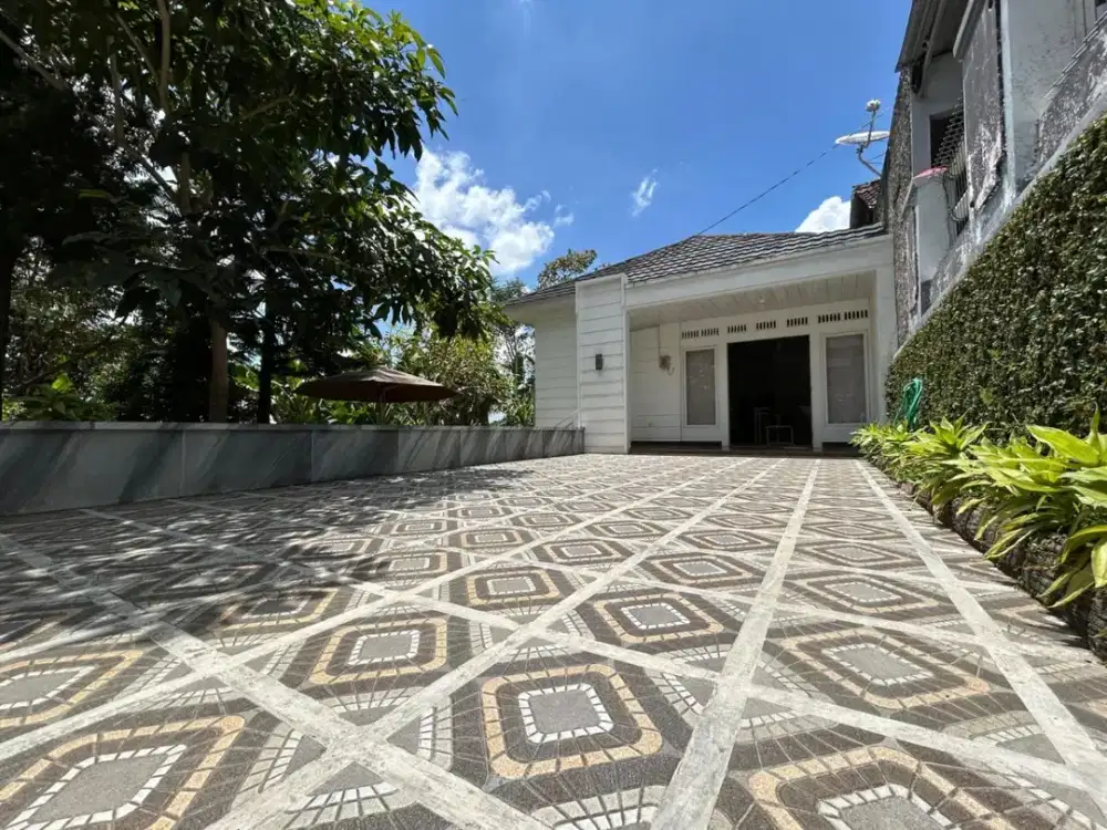 Dijual Rumah Cantik Bangunan Baru dengan View di Salatiga