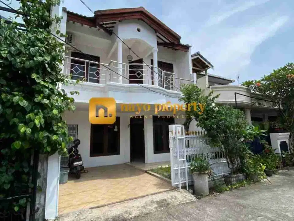 Rumah Bagus Dalam Komplek Strategis Selangkah ke Mall Pondok Gede Bekasi