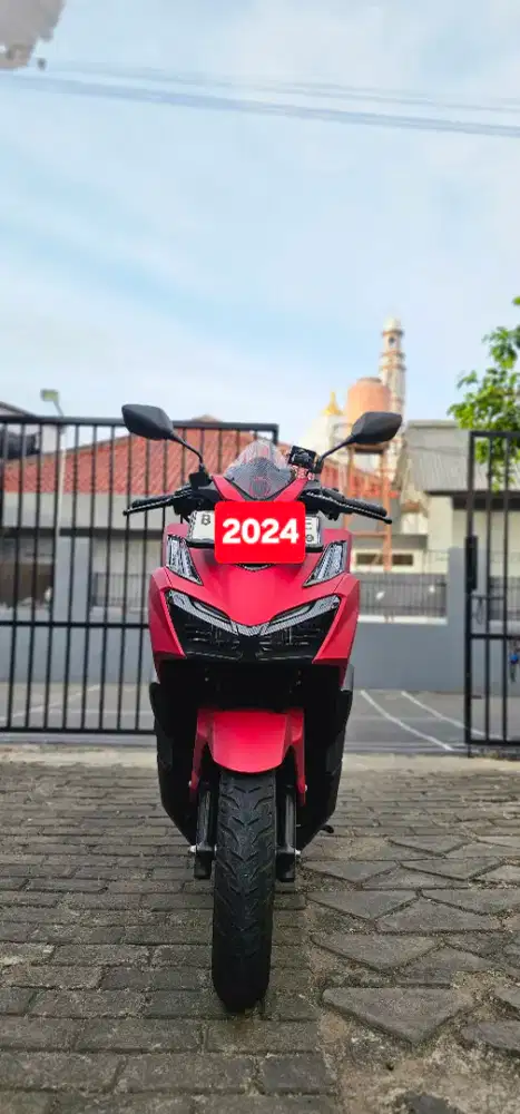 Honda vario 160 cbs merah dove