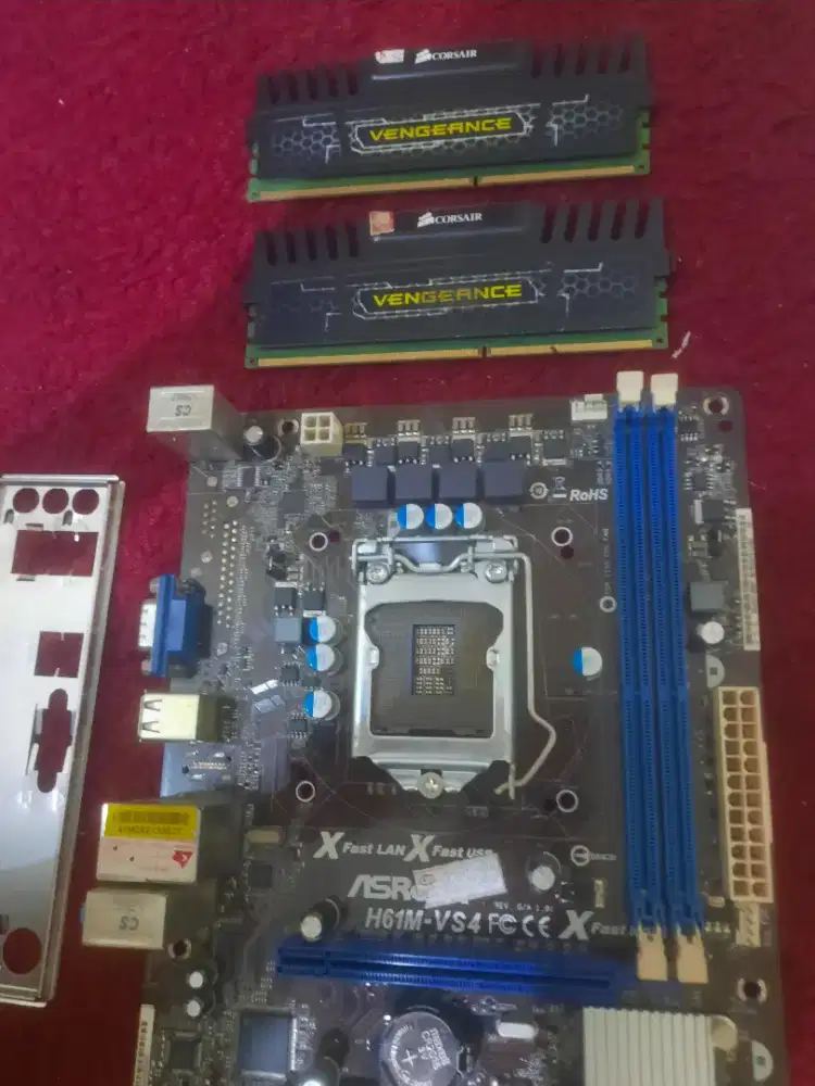 Mobo Astrock H61/1155/Ram 4gb 2(Kondisi Normal Semua)Jual Murah CODan