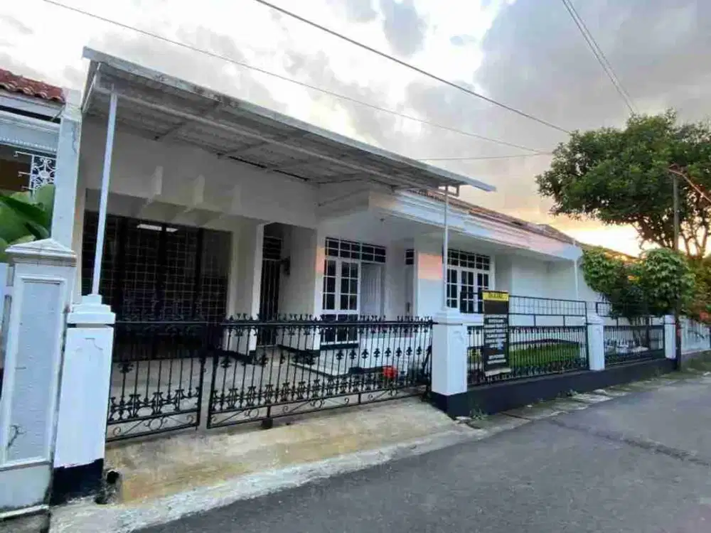 JARANG ADA !!!
JUAL RUMAH DI BUAH BATU KOTA BANDUNG