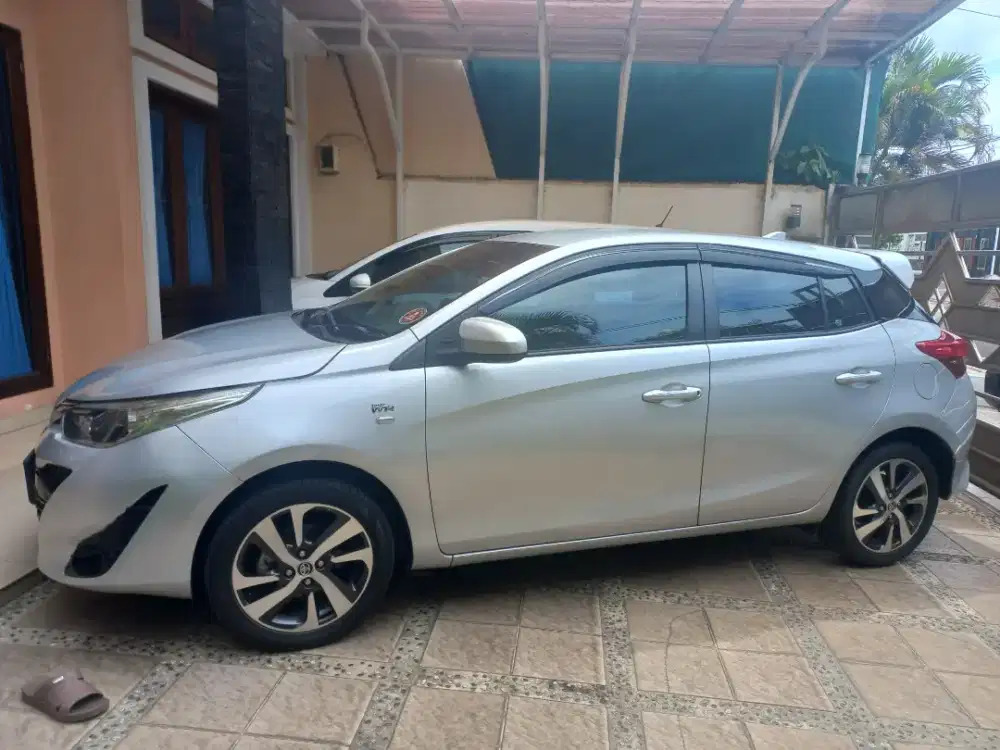 Toyota Yaris 1.5 G MT 2018 Silver Low km