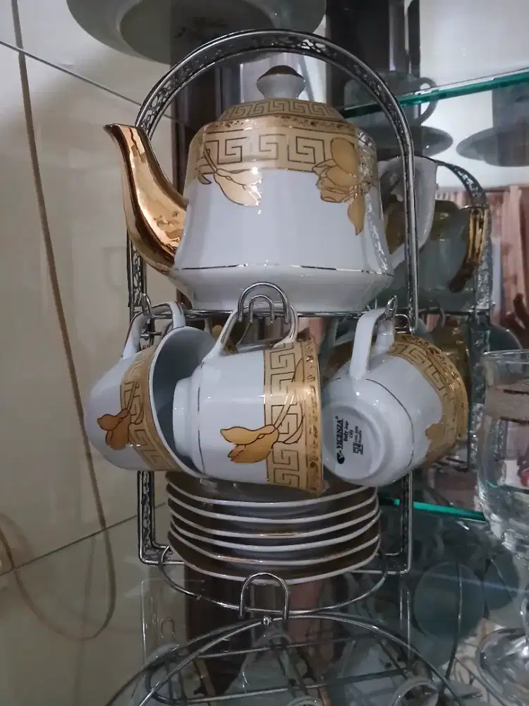 Vicenza Tea Set C78 Lily