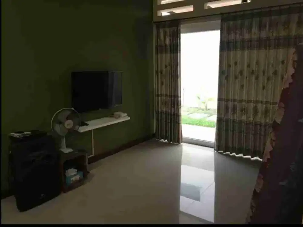 ( DEKAT AKPOL ) RUMAH HOOK DI JL KAWI WONOTINGAL CANDISARI SEMARANG