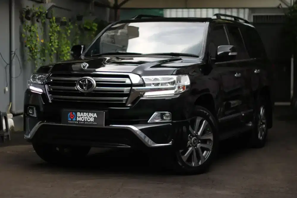 (Auto Termurah) Toyota Landcruiser Land Cruiser VXR 200 VXR 300 2017