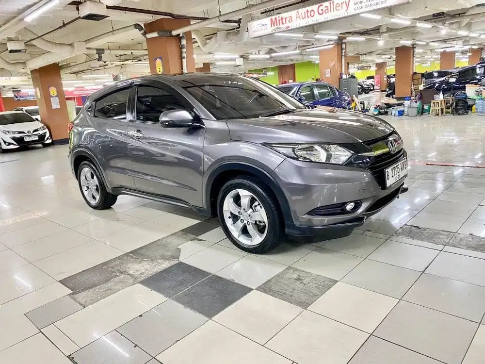 [KM 61rb] Honda HRV E AT 2017