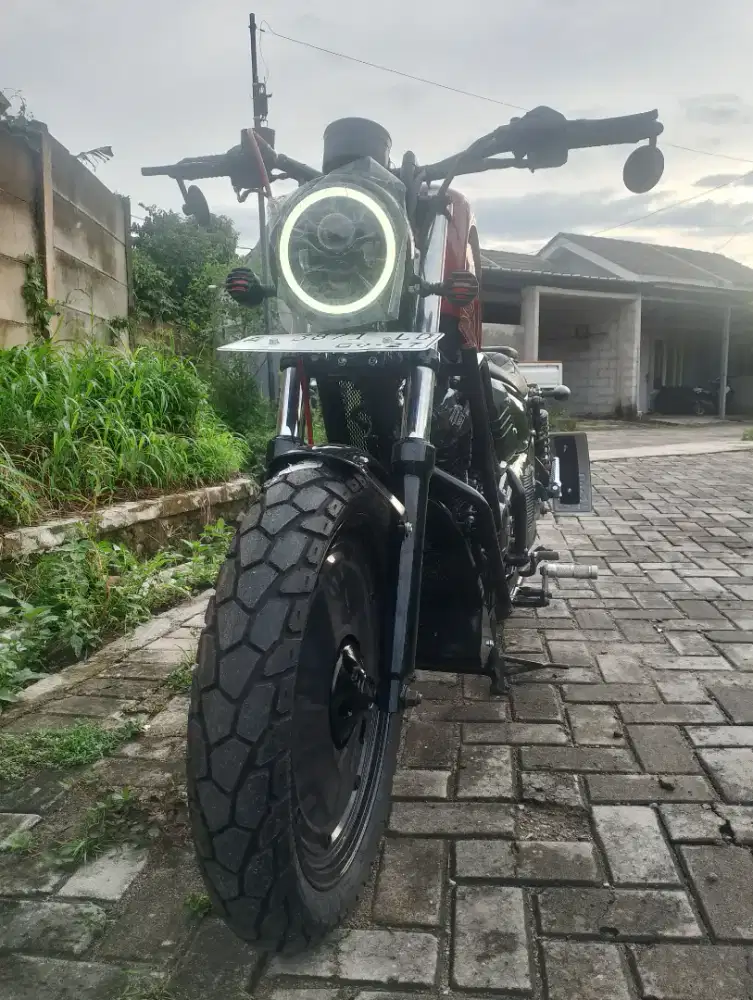 Byson costum Bobber