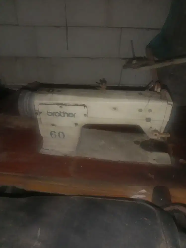 tiga mesin jahit borongan