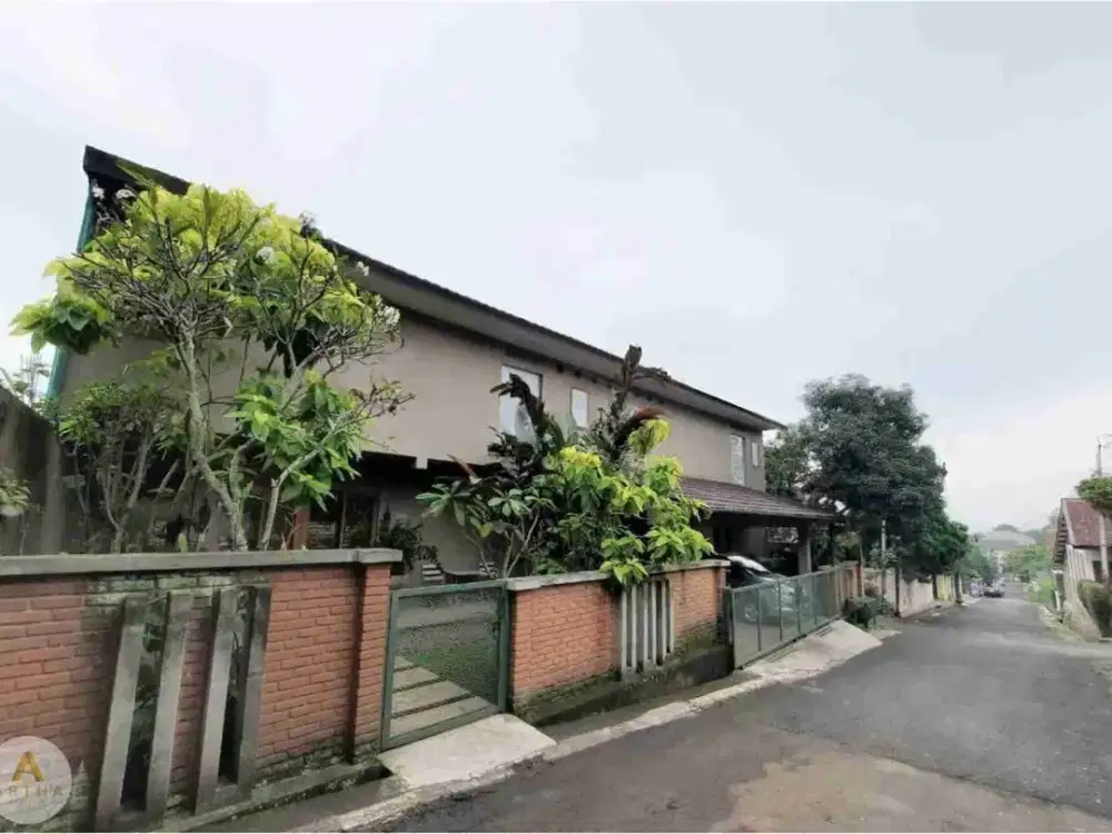 rumah Terawat di Cigadung Bandung Dago