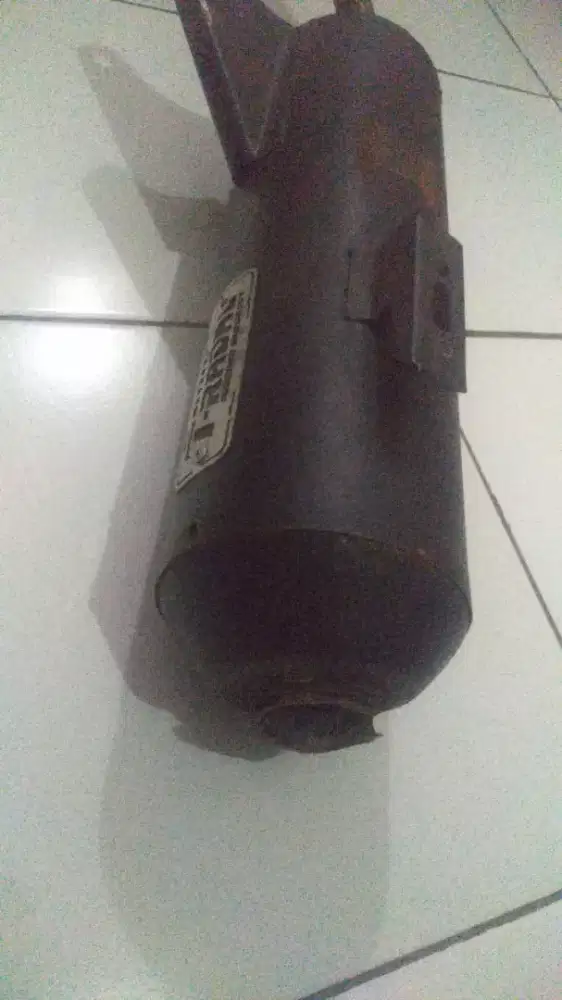 Di jual cepat kenlpot motor beat bobokan  murah