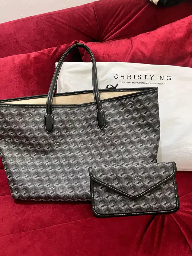 Preloved Christy NG Russo Large