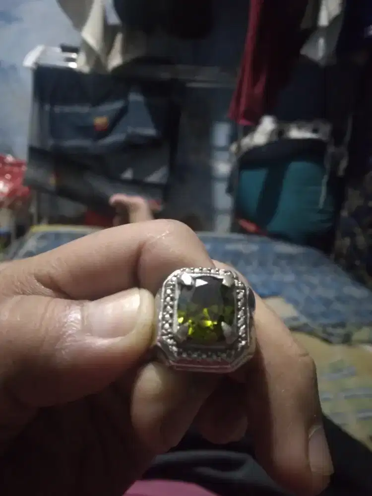 Di jual cincin batu