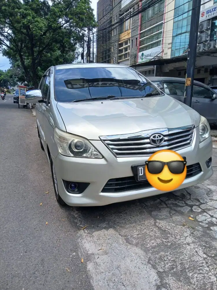 Toyota Innova Diesel tipe G A/T (matic) 2013 warna silver (TERAWAT)
