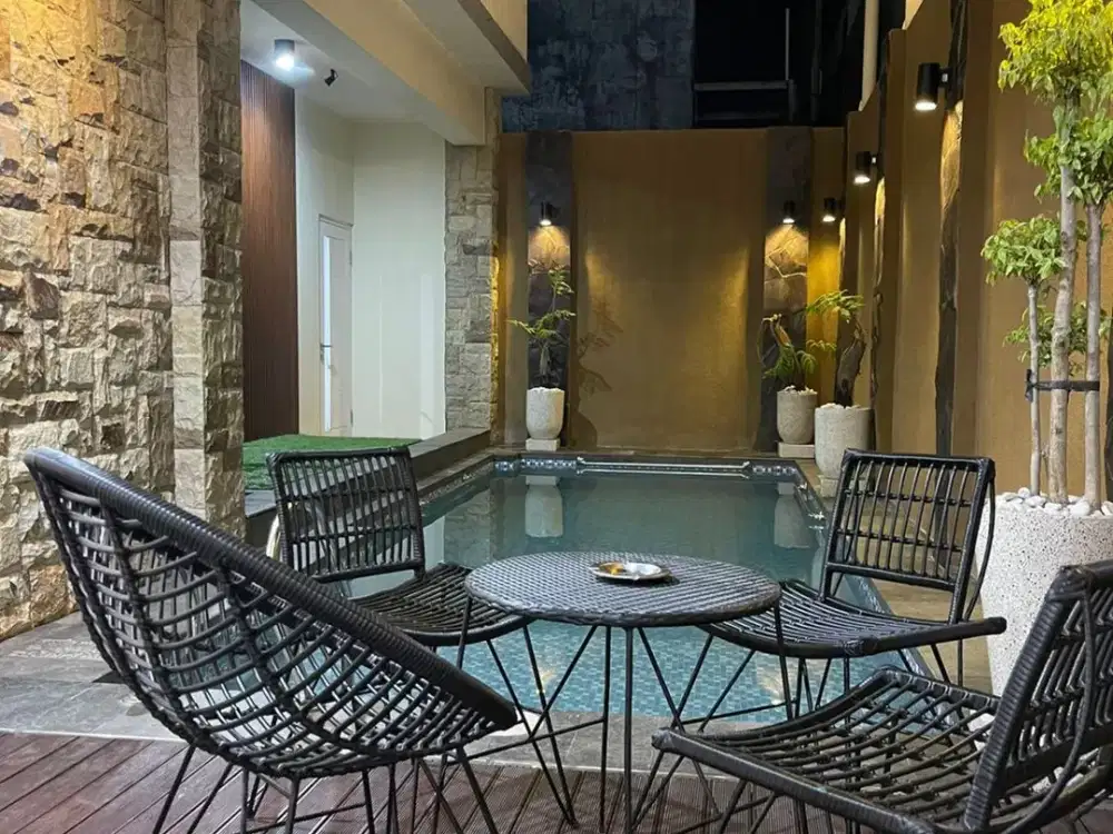 Di jual villa batu 3 lantai view pegunungan batu dekat alun alun