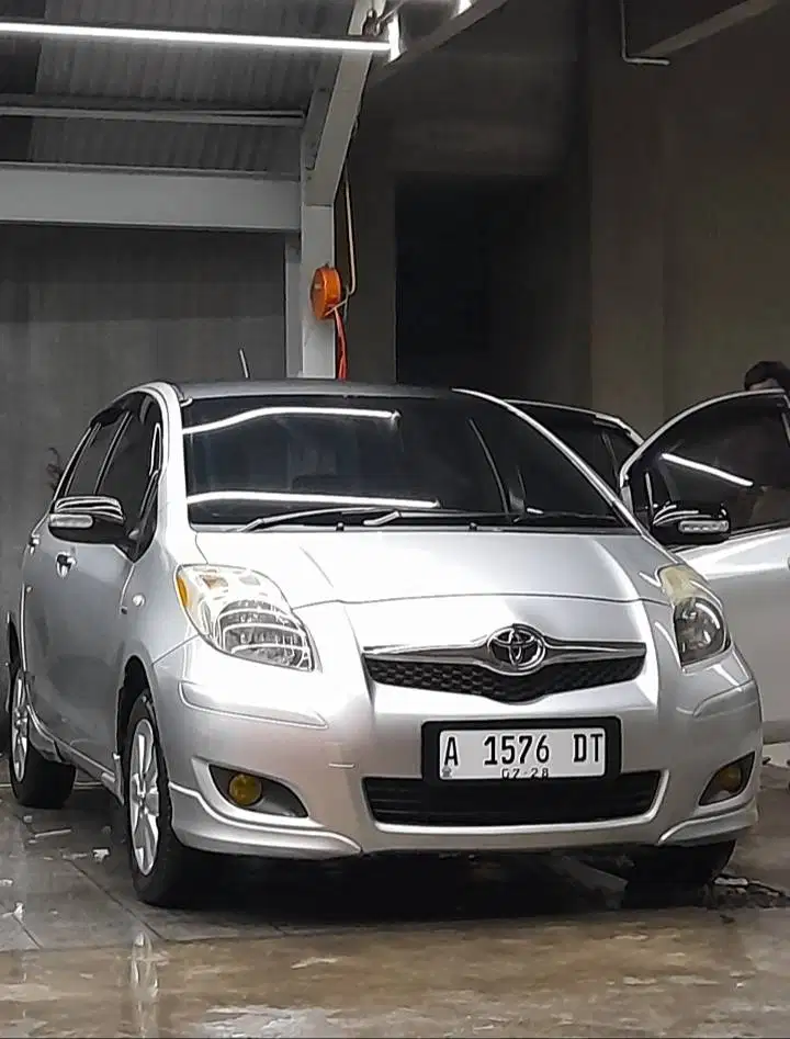 Yaris 2009 e metic