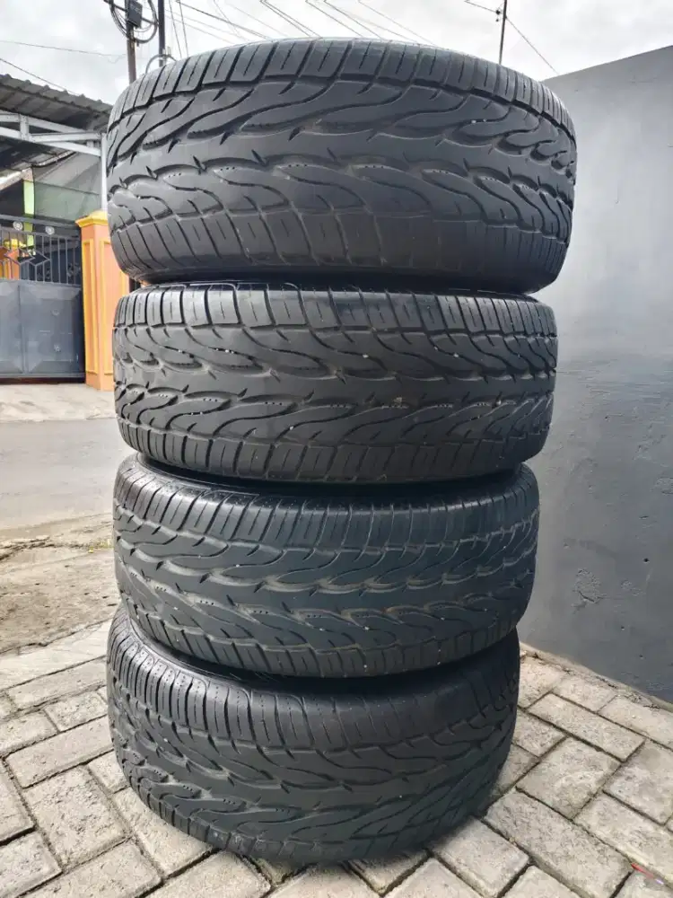 Ban 285/60 R18 TOYO JAPAN