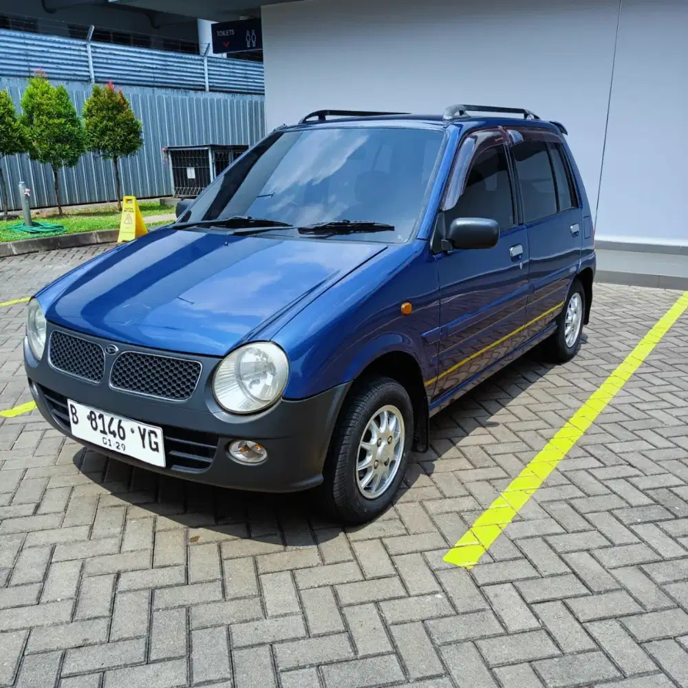 Daihatsu Ceria 2004 Bensin