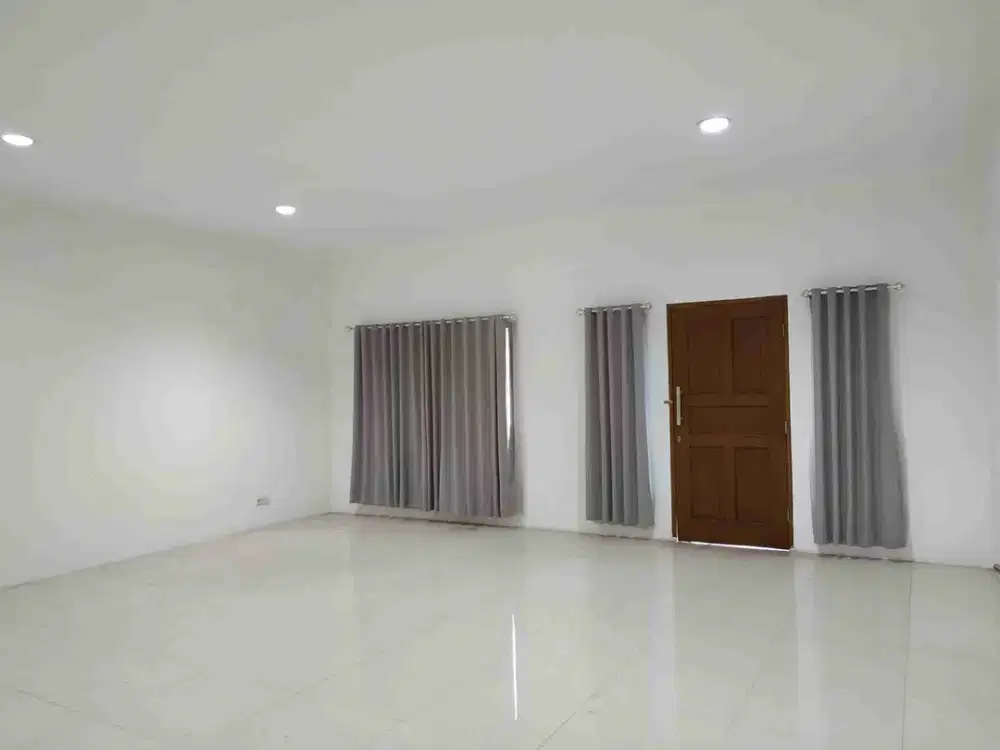 RUMAH SIAP HUNI di BATUNUNGGAL