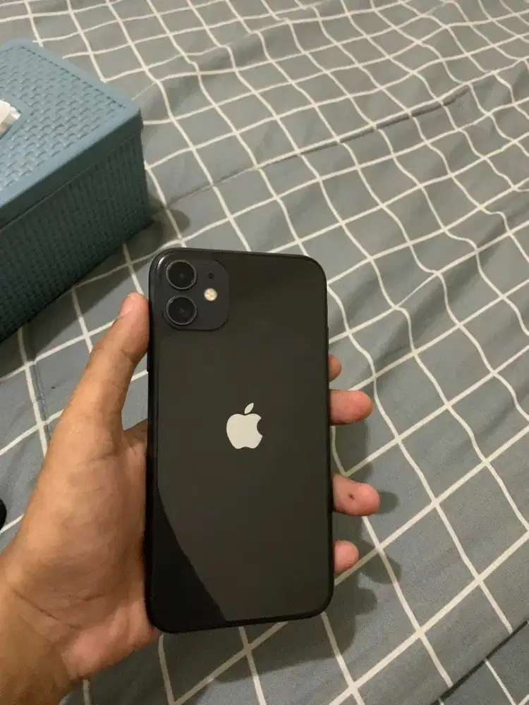 iPhone 11 128GB Nominus