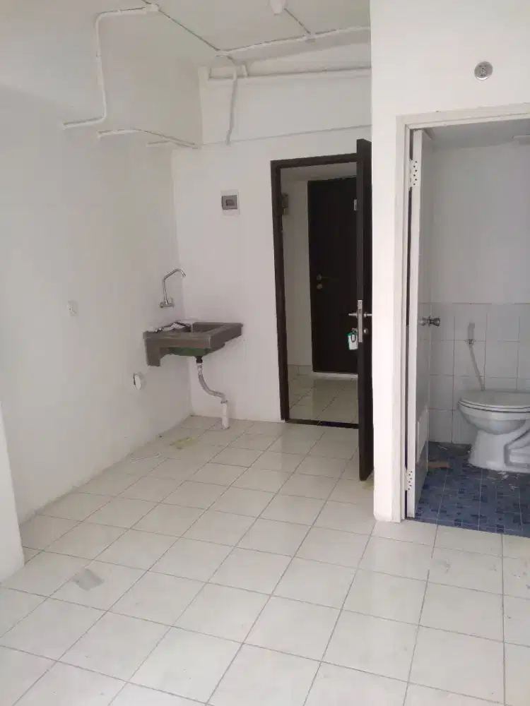 Disewakan Apartemen Bandung Kosongan view kolam