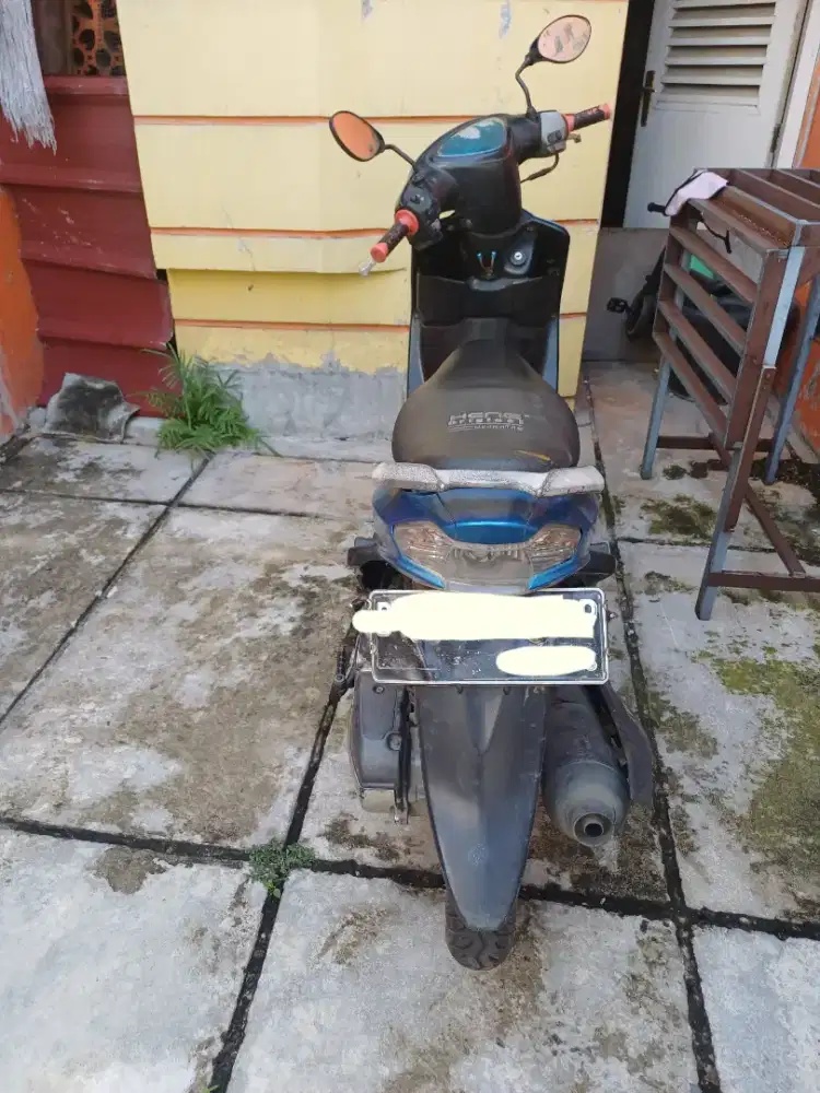 Motor mio 2011 warna biru