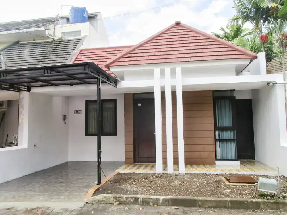 Rumah dlm Komplek deket UMY