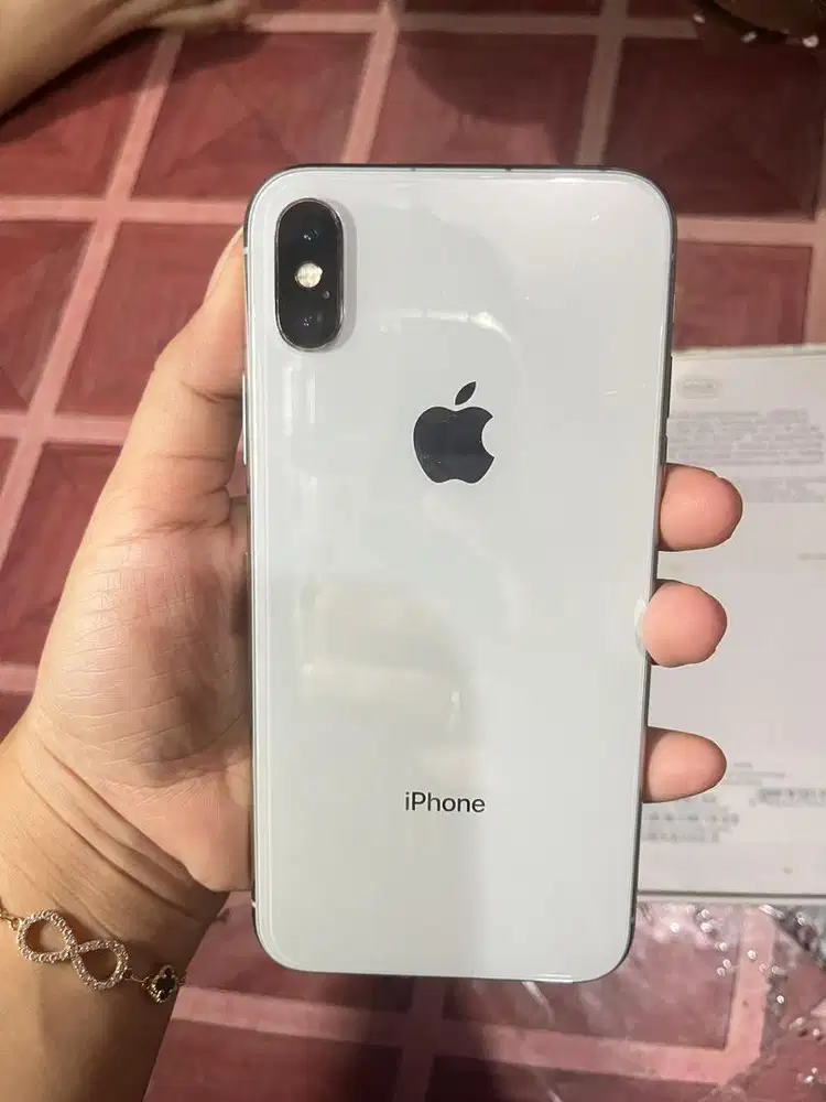 Iphone x 64gb icloud aman